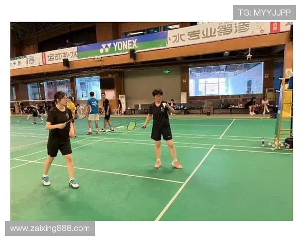 武汉羽毛球队与重庆羽毛球队赛后复盘速度对比分析与战术探讨